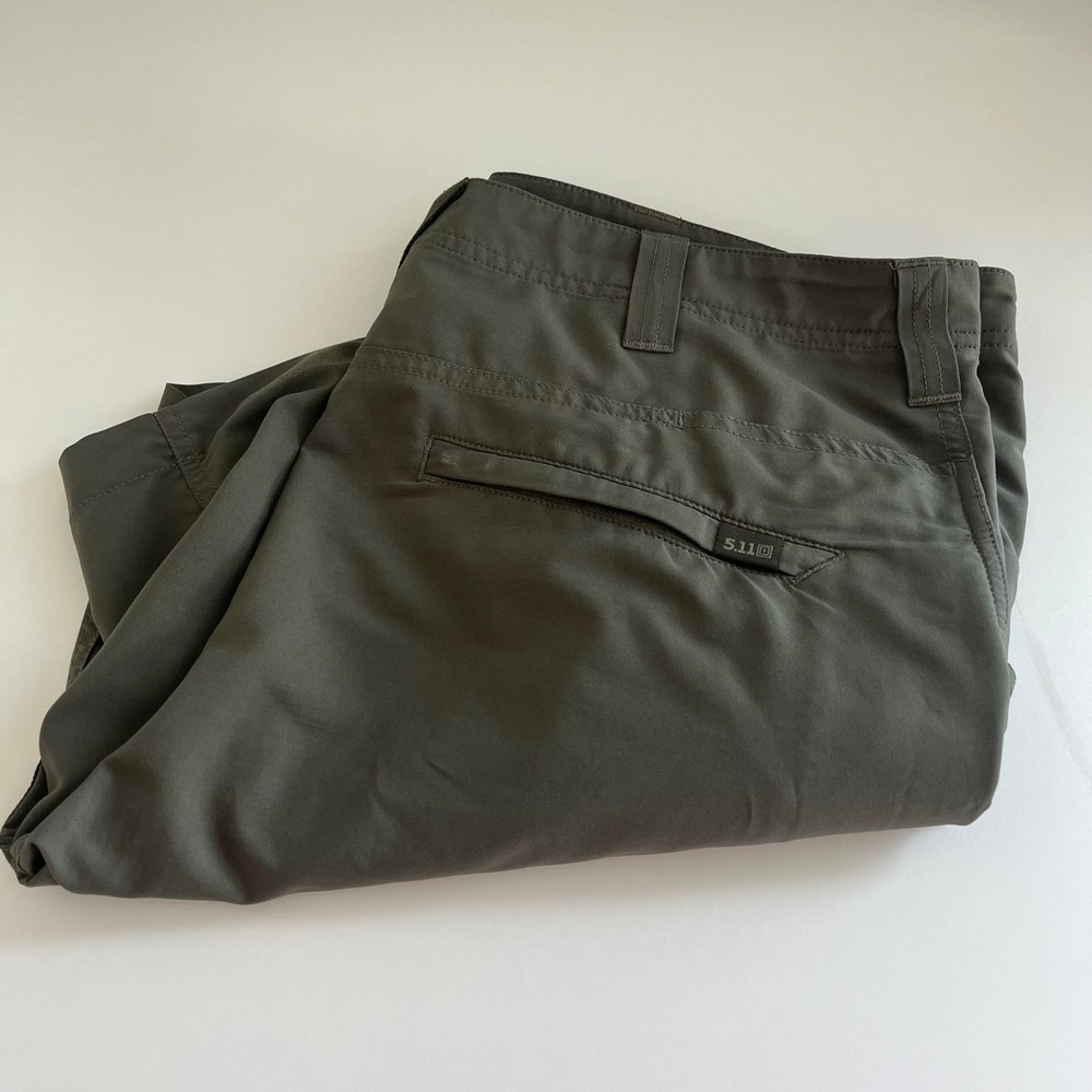 5.11 Tactical Men's Dart 10in Shorts workout Green‎ active outdoors 36 waist